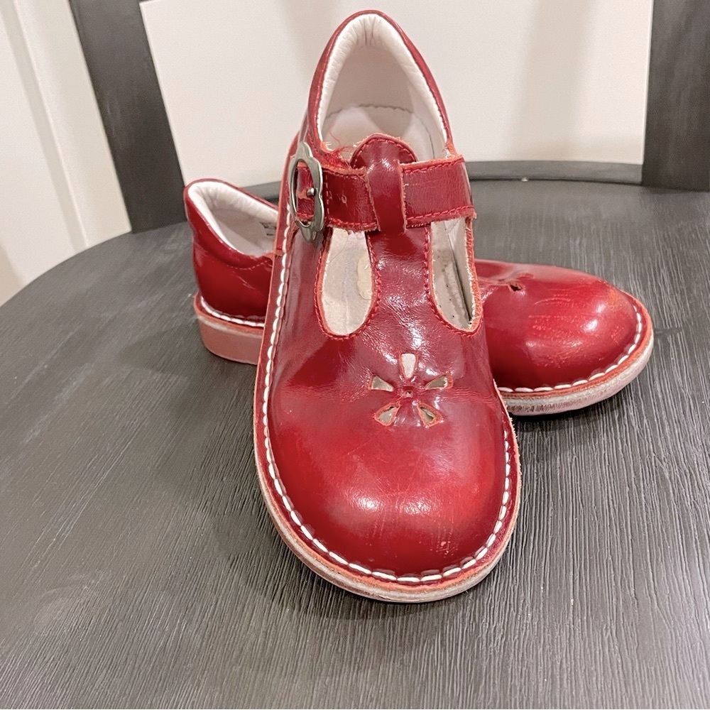 Kidexpress Red Mary Jane Shoe Girls Size 29